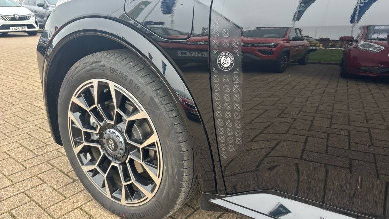 Renault 5 110kW Roland Garros + Comfort Range 52kWh 5dr Auto Electric Hatchback